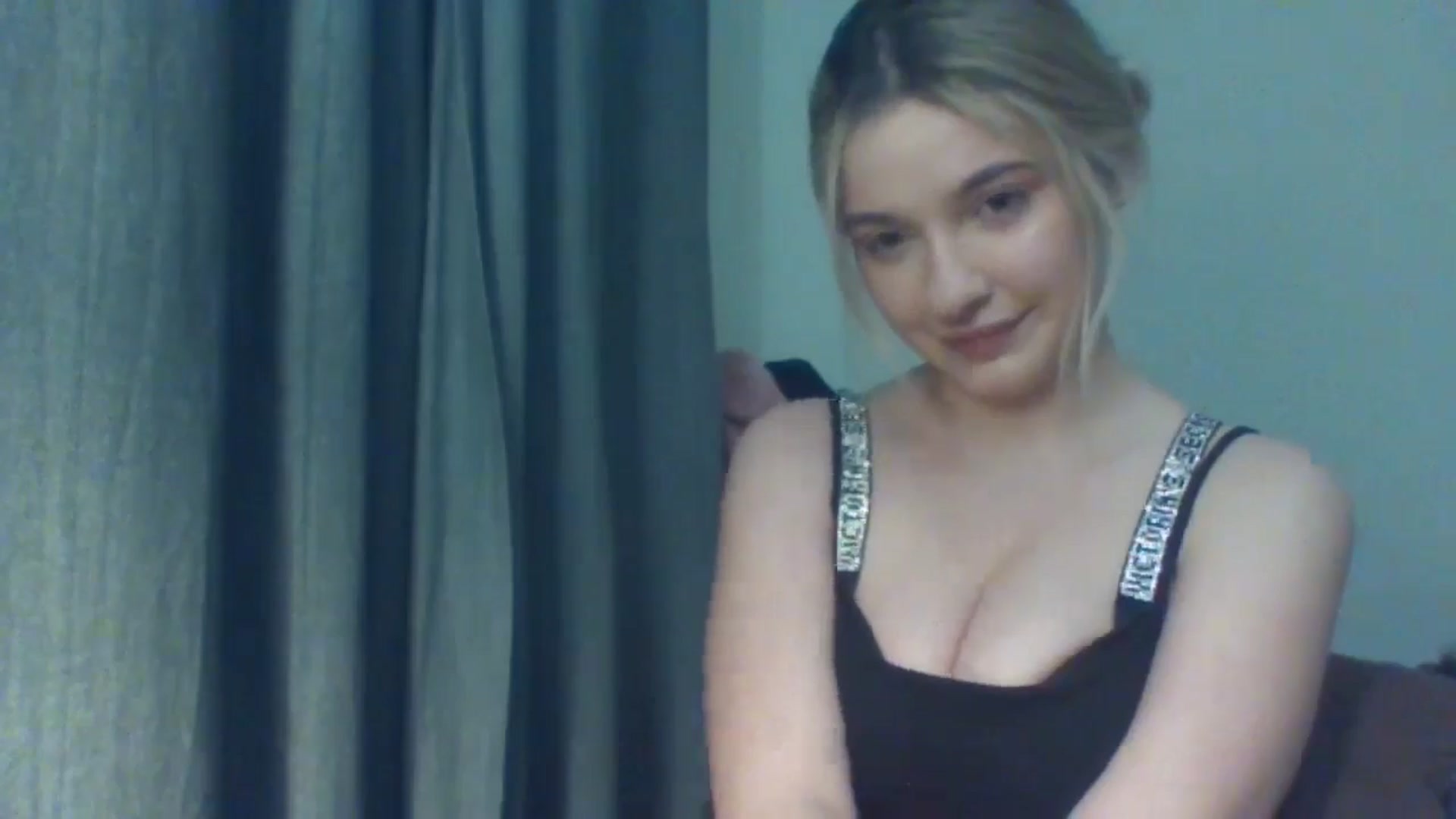 Gallery image thumbnail from EvelineGirl's myfreecams stream on, 01/30/2026, 17:03 image 16 of 20
