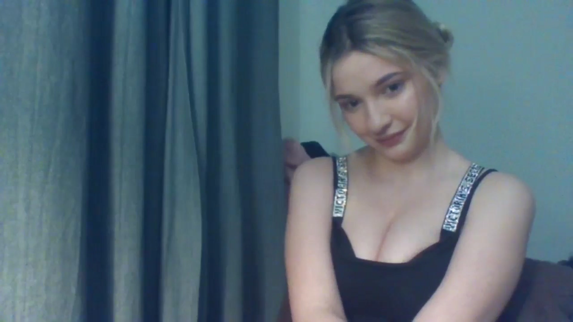 Gallery image thumbnail from EvelineGirl's myfreecams stream on, 01/30/2026, 17:03 image 8 of 20