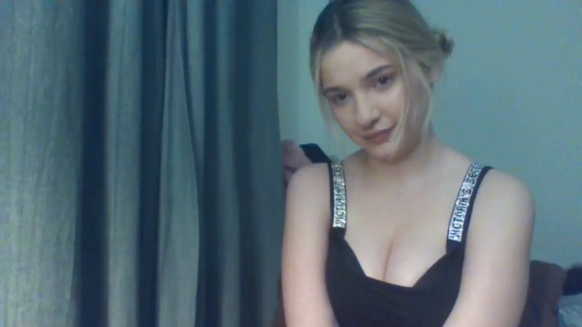 Gallery image thumbnail from EvelineGirl's myfreecams stream on, 01/30/2026, 17:31 image 7 of 20