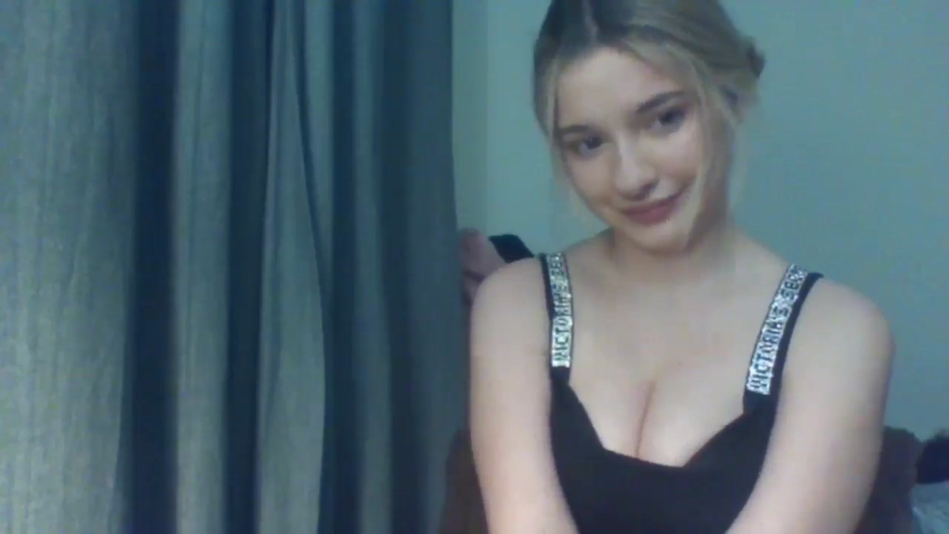Gallery image thumbnail from EvelineGirl's myfreecams stream on, 01/30/2026, 17:31 image 14 of 20