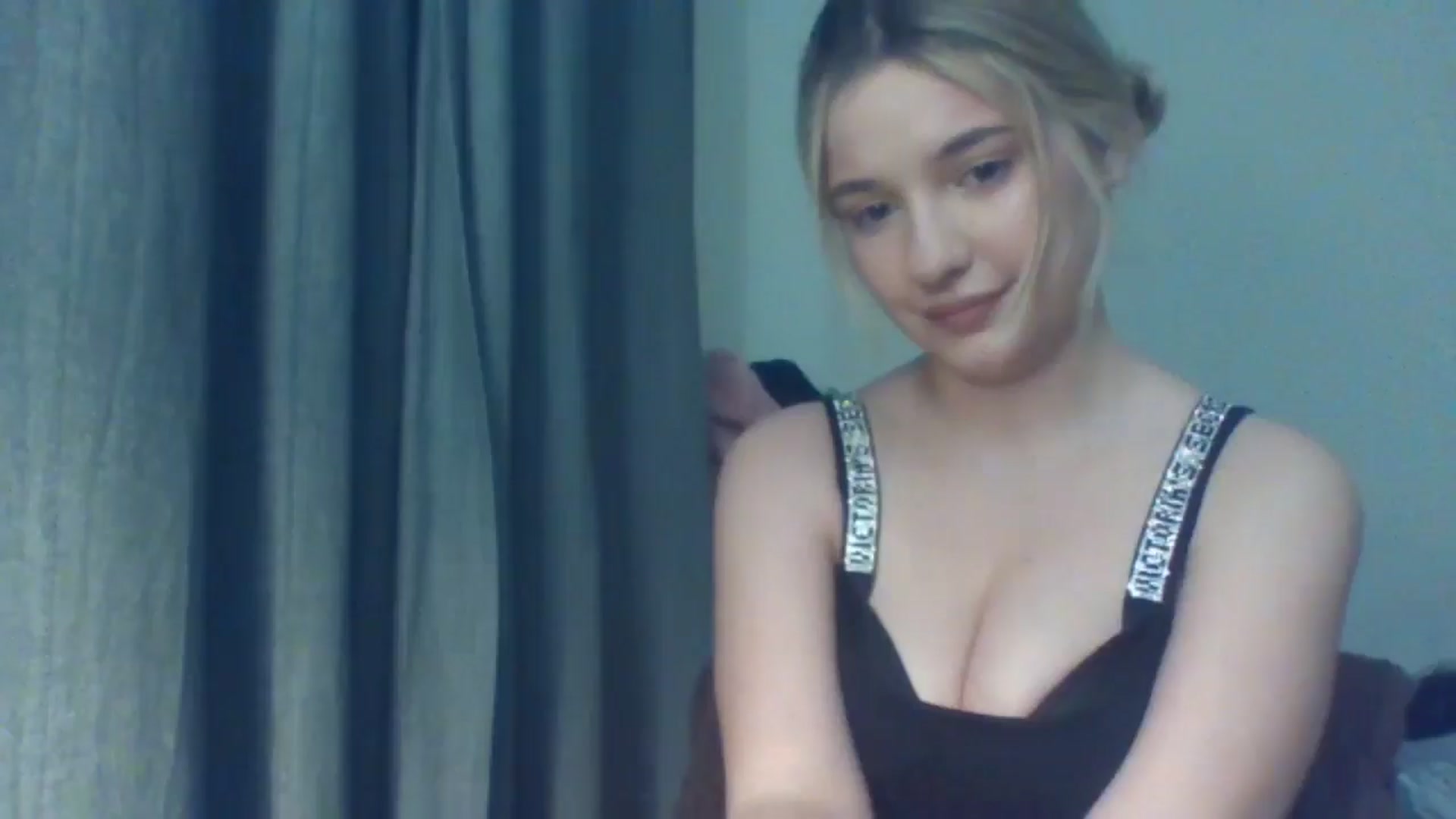 Gallery image thumbnail from EvelineGirl's myfreecams stream on, 01/30/2026, 17:31 image 12 of 20