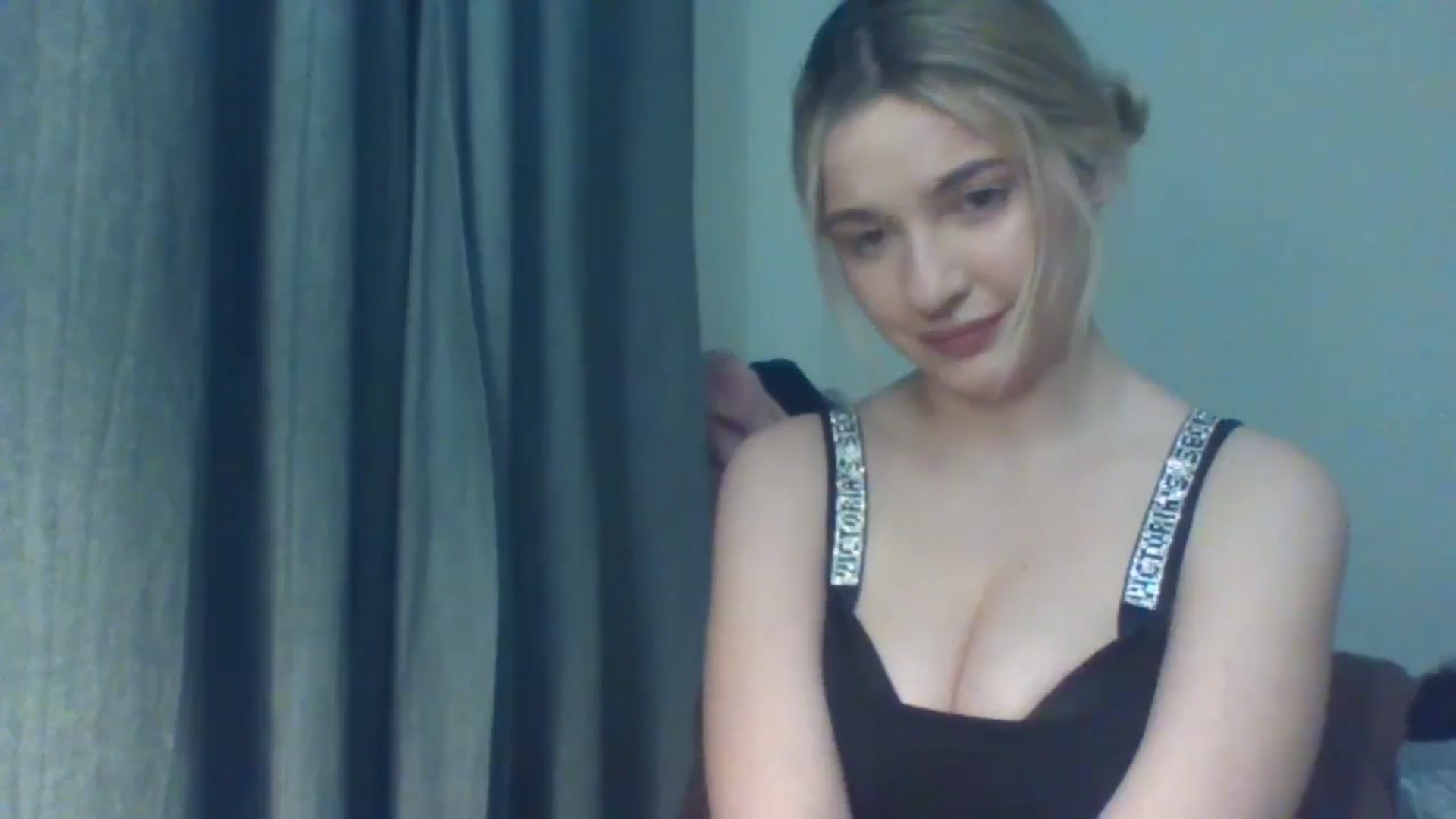 Gallery image thumbnail from EvelineGirl's myfreecams stream on, 01/30/2026, 17:31 image 9 of 20