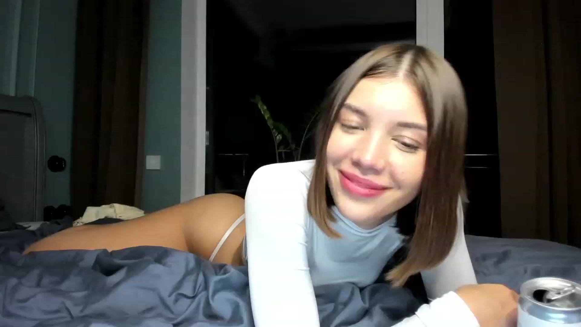 Gallery image thumbnail from EvelineRitz's myfreecams stream on, 10/16/2023, 22:49 image 4 of 20