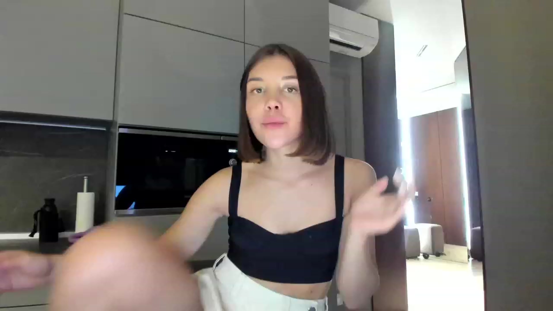 Gallery image thumbnail from EvelineRitz's myfreecams stream on, 10/17/2023, 21:20 image 19 of 20