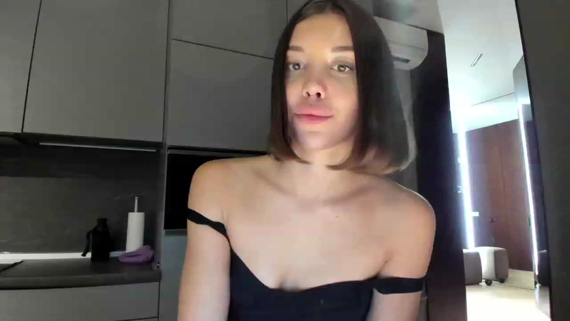 Gallery image thumbnail from EvelineRitz's myfreecams stream on, 10/17/2023, 21:20 image 20 of 20