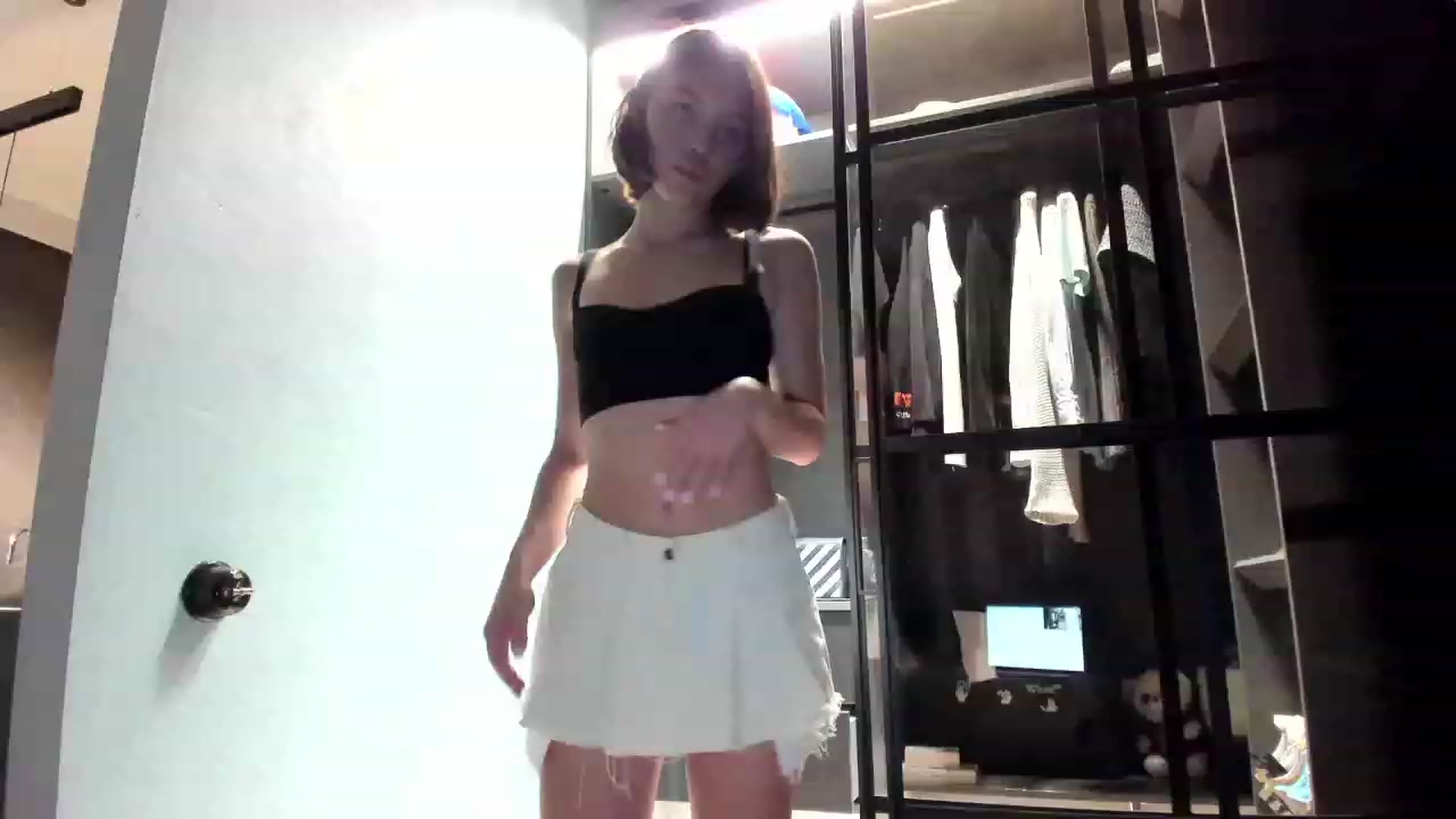 Gallery image thumbnail from EvelineRitz's myfreecams stream on, 10/17/2023, 21:20 image 2 of 20