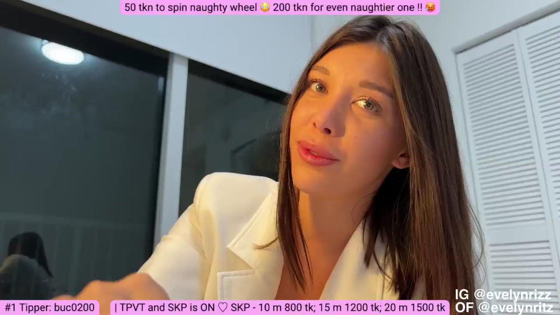 Gallery image thumbnail from EvelineRitz's myfreecams stream on, 08/19/2024, 01:42 image 6 of 20