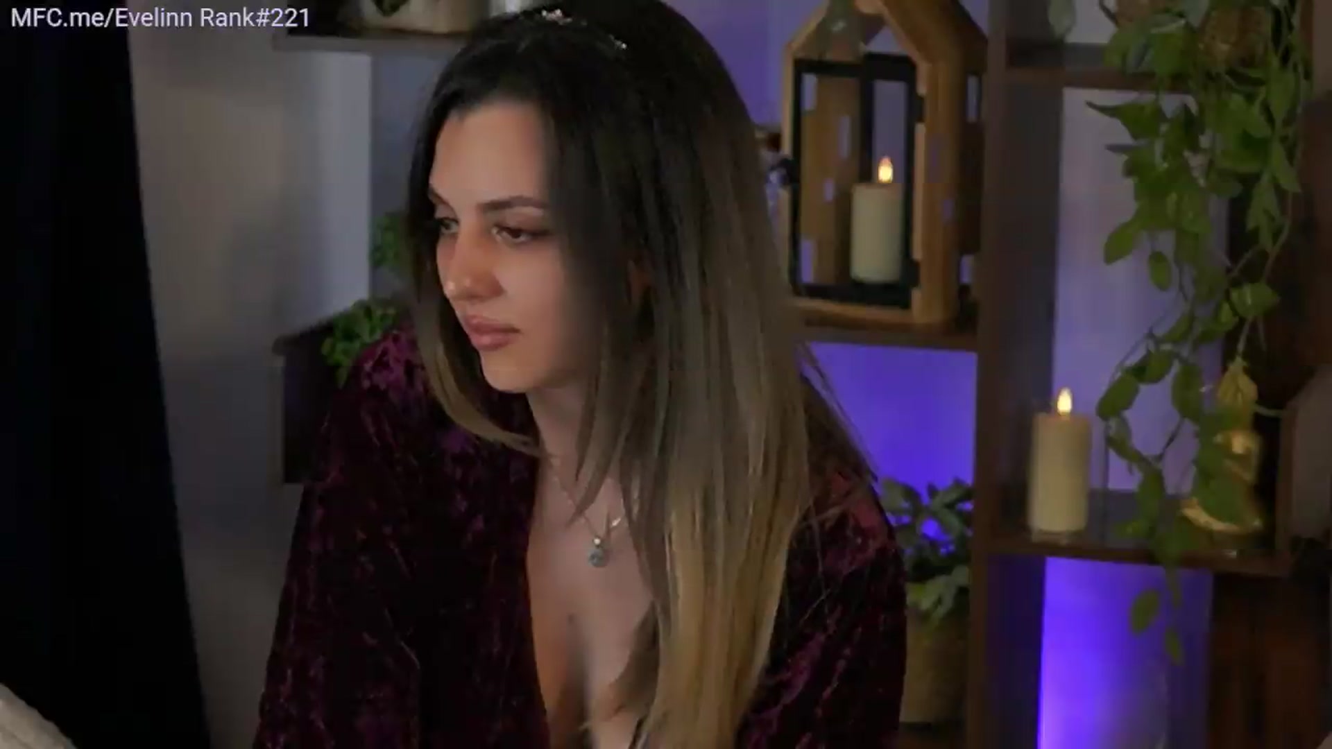 Gallery image thumbnail from Evelinn's myfreecams stream on, 07/18/2026, 10:17 image 17 of 20
