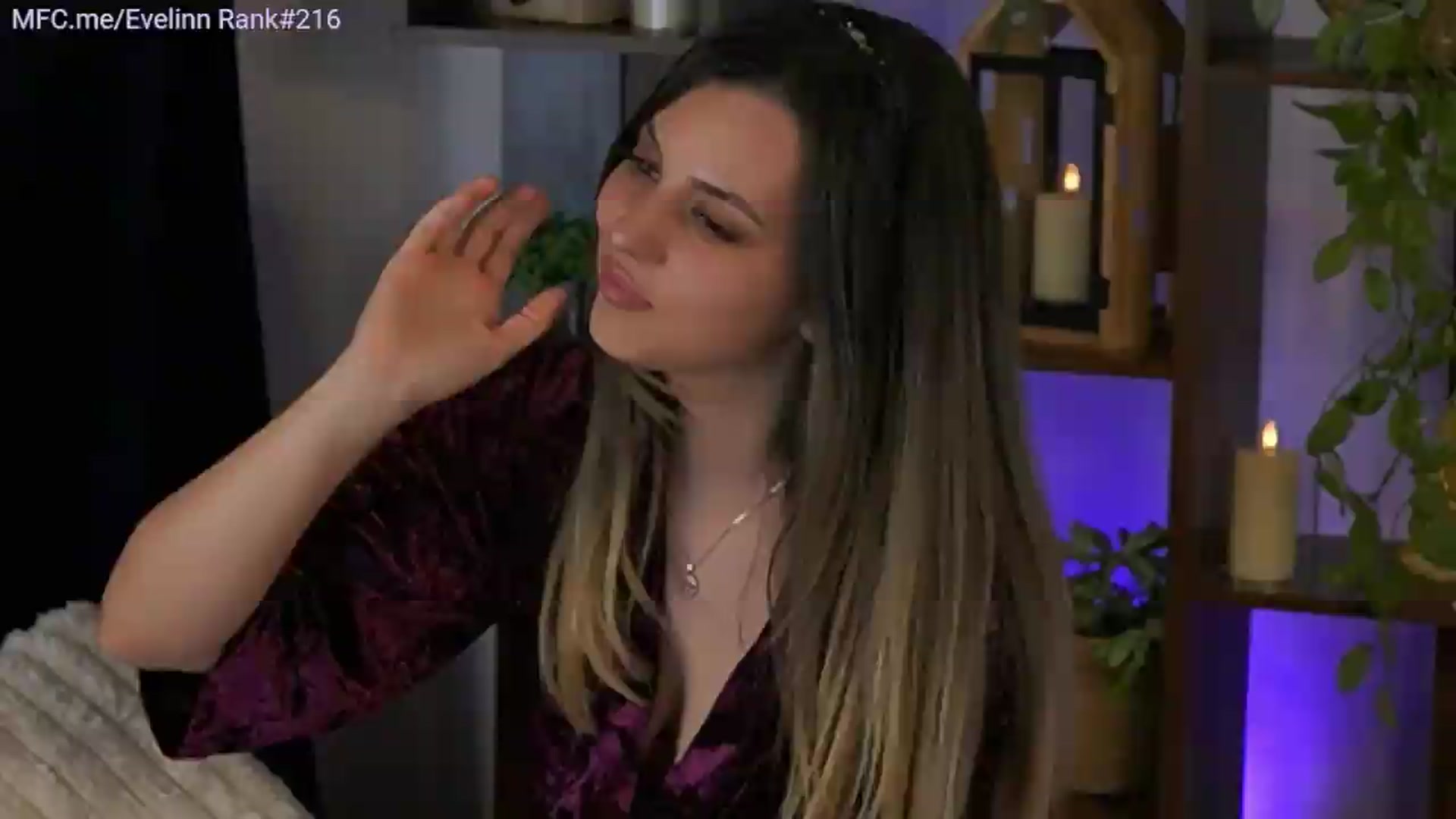 Gallery image thumbnail from Evelinn's myfreecams stream on, 07/18/2026, 14:49 image 1 of 20