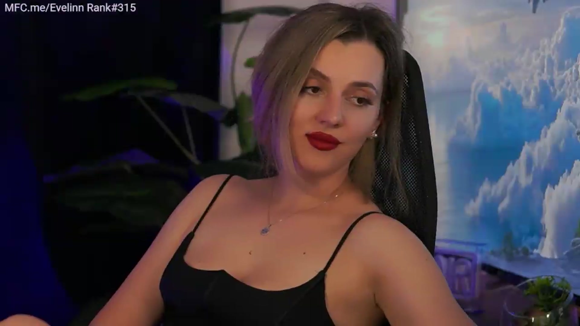 Gallery image thumbnail from Evelinn's myfreecams stream on, 08/15/2026, 10:03 image 7 of 20