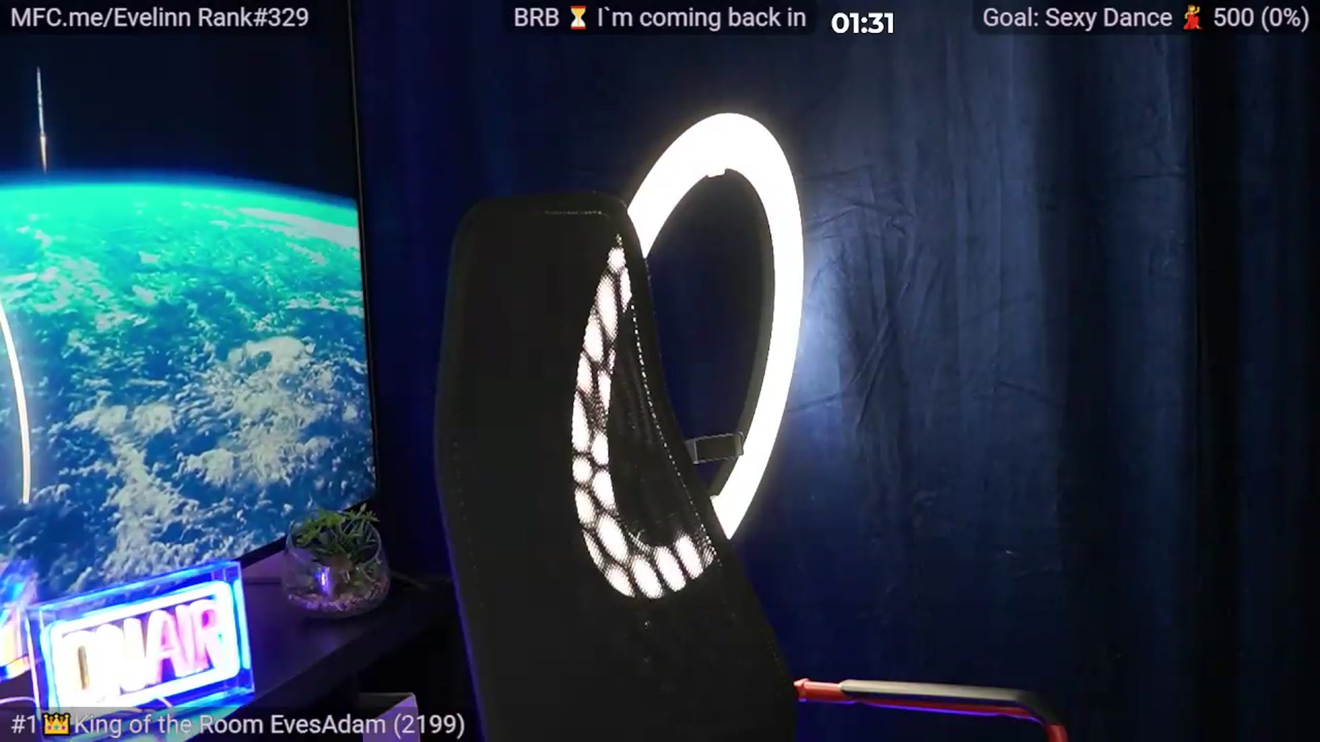 Gallery image thumbnail from Evelinn's myfreecams stream on, 08/18/2026, 08:10 image 10 of 20
