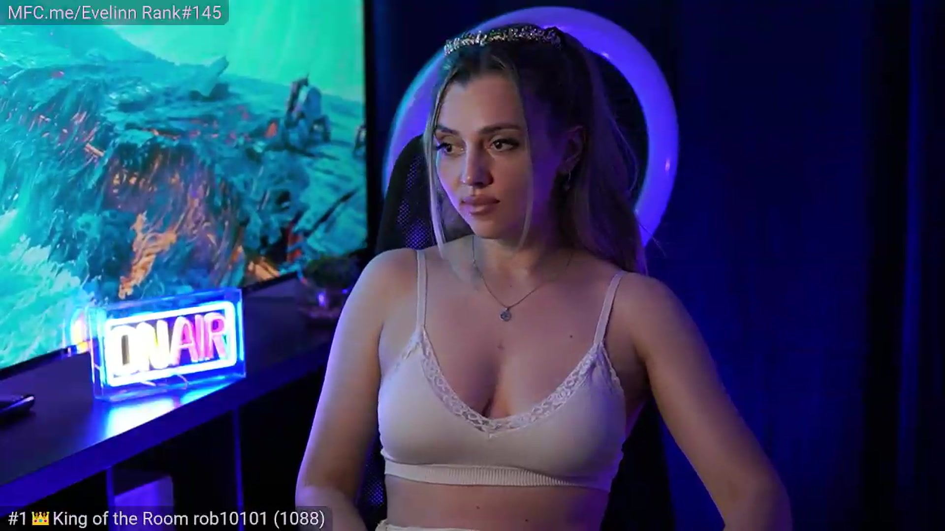 Gallery image thumbnail from Evelinn's myfreecams stream on, 08/28/2026, 10:43 image 13 of 20
