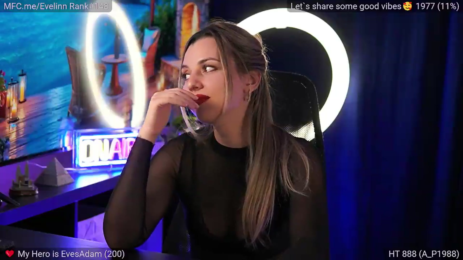 Gallery image thumbnail from Evelinn's myfreecams stream on, 09/06/2026, 21:50 image 15 of 20