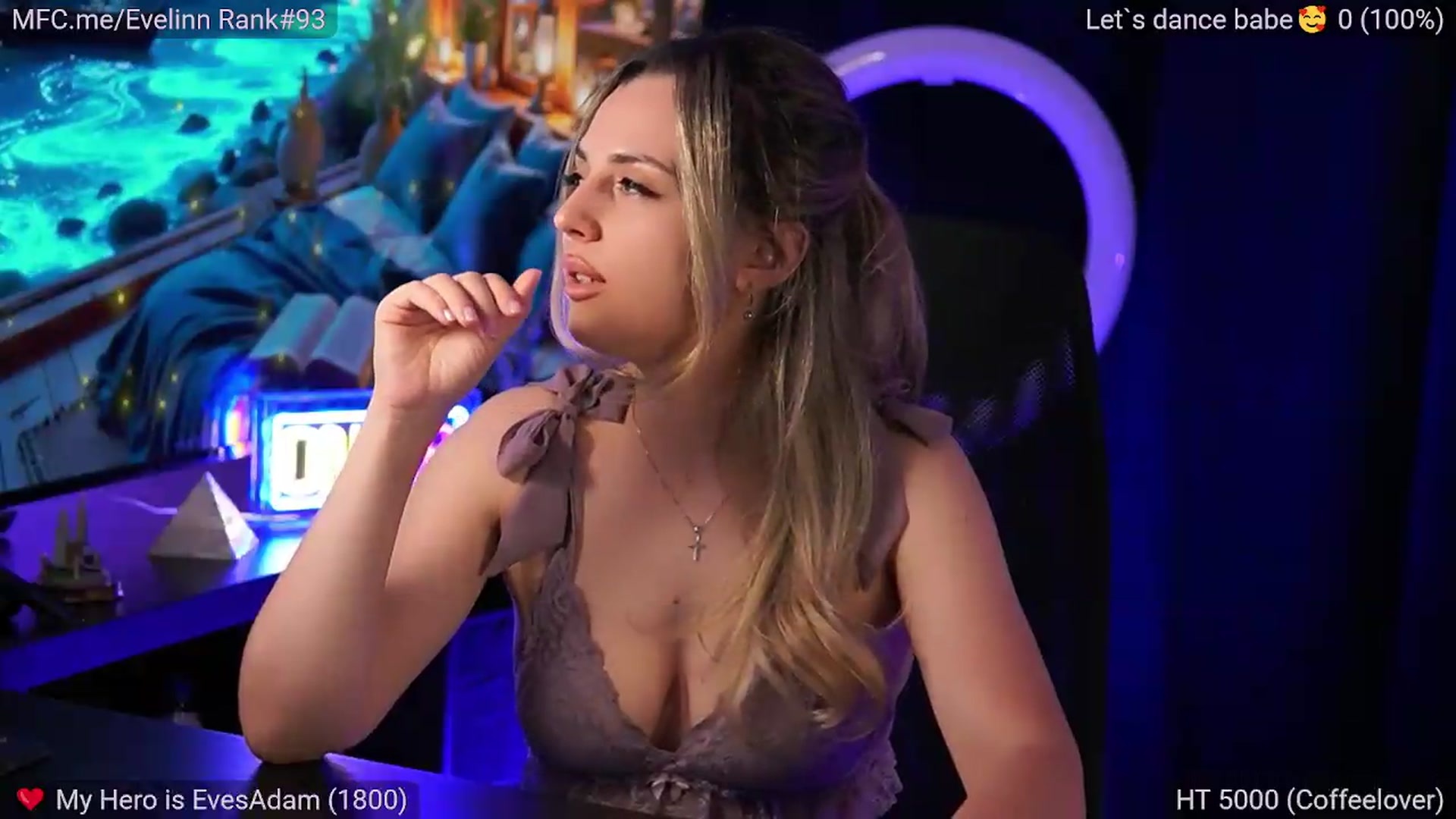 Gallery image thumbnail from Evelinn's myfreecams stream on, 09/10/2026, 24:33 image 17 of 20