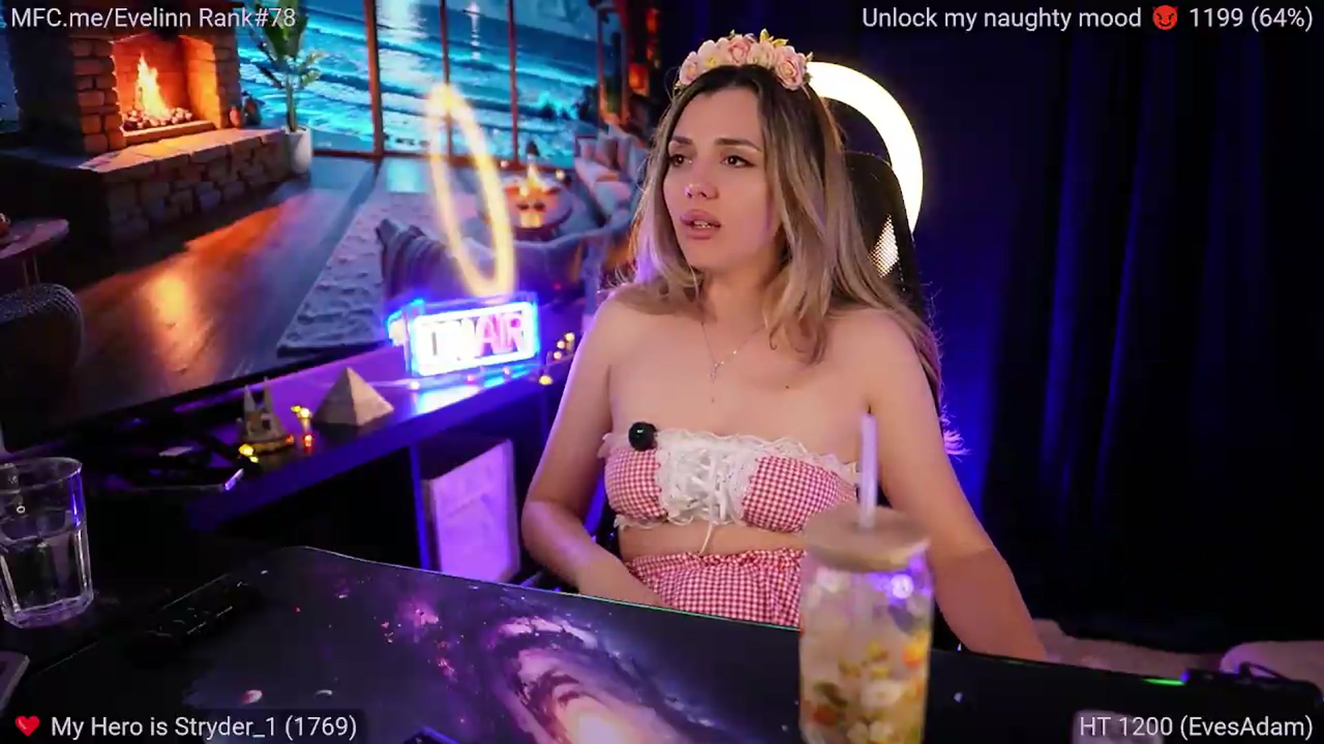 Gallery image thumbnail from Evelinn's myfreecams stream on, 09/13/2026, 01:53 image 15 of 20