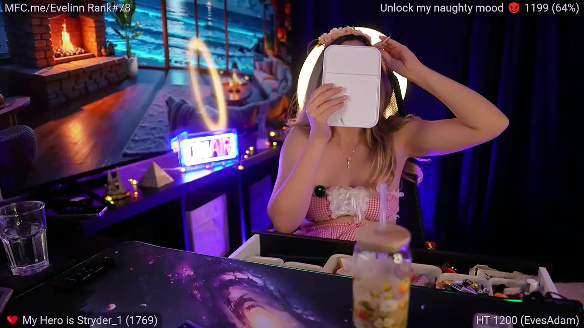 Gallery image thumbnail from Evelinn's myfreecams stream on, 09/13/2026, 01:53 image 16 of 20