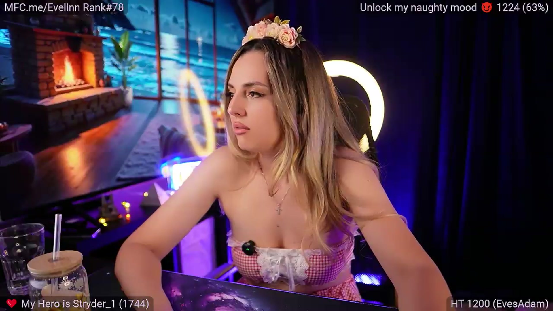 Gallery image thumbnail from Evelinn's myfreecams stream on, 09/13/2026, 01:53 image 5 of 20