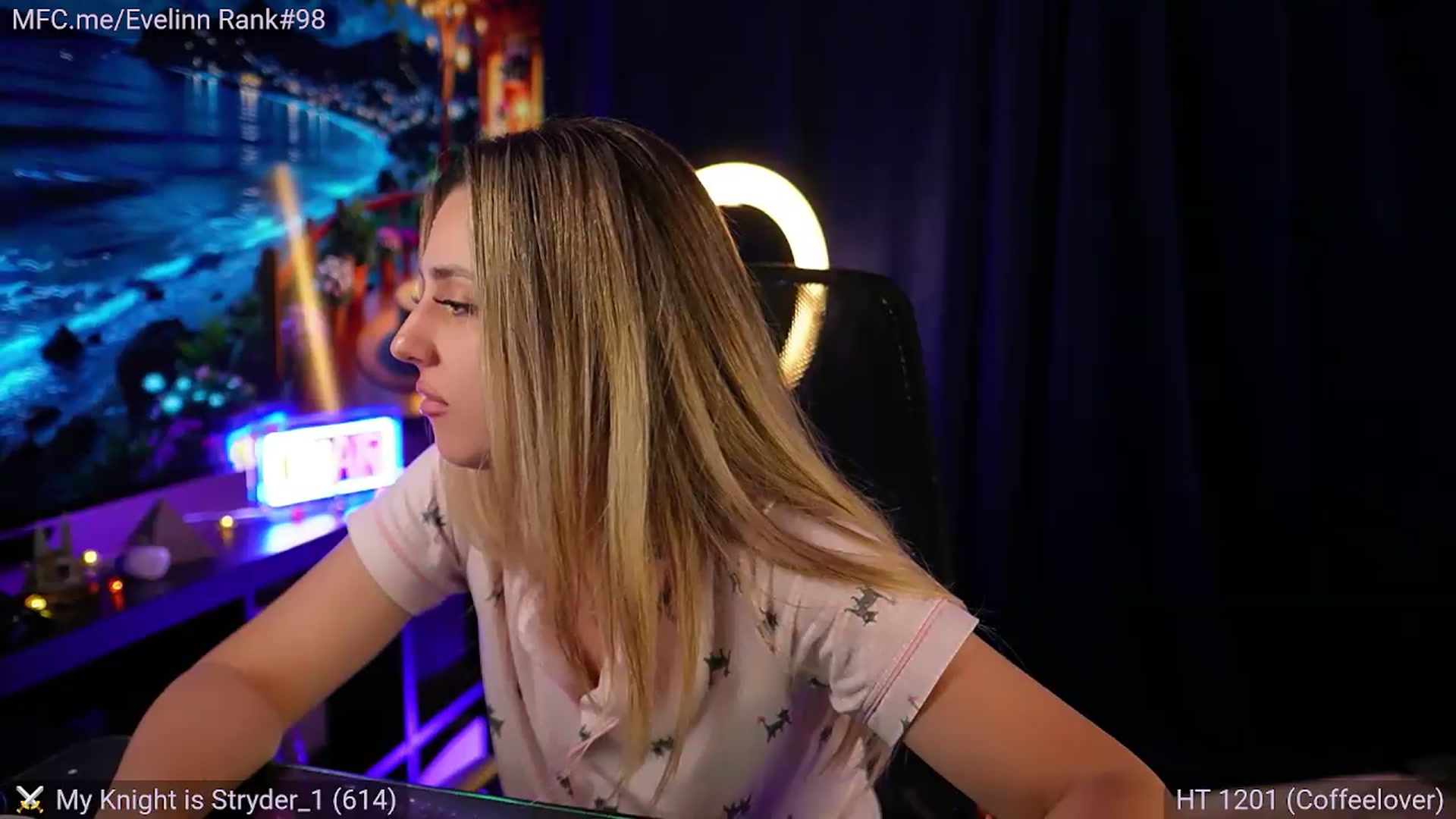 Gallery image thumbnail from Evelinn's myfreecams stream on, 09/17/2026, 06:19 image 10 of 20