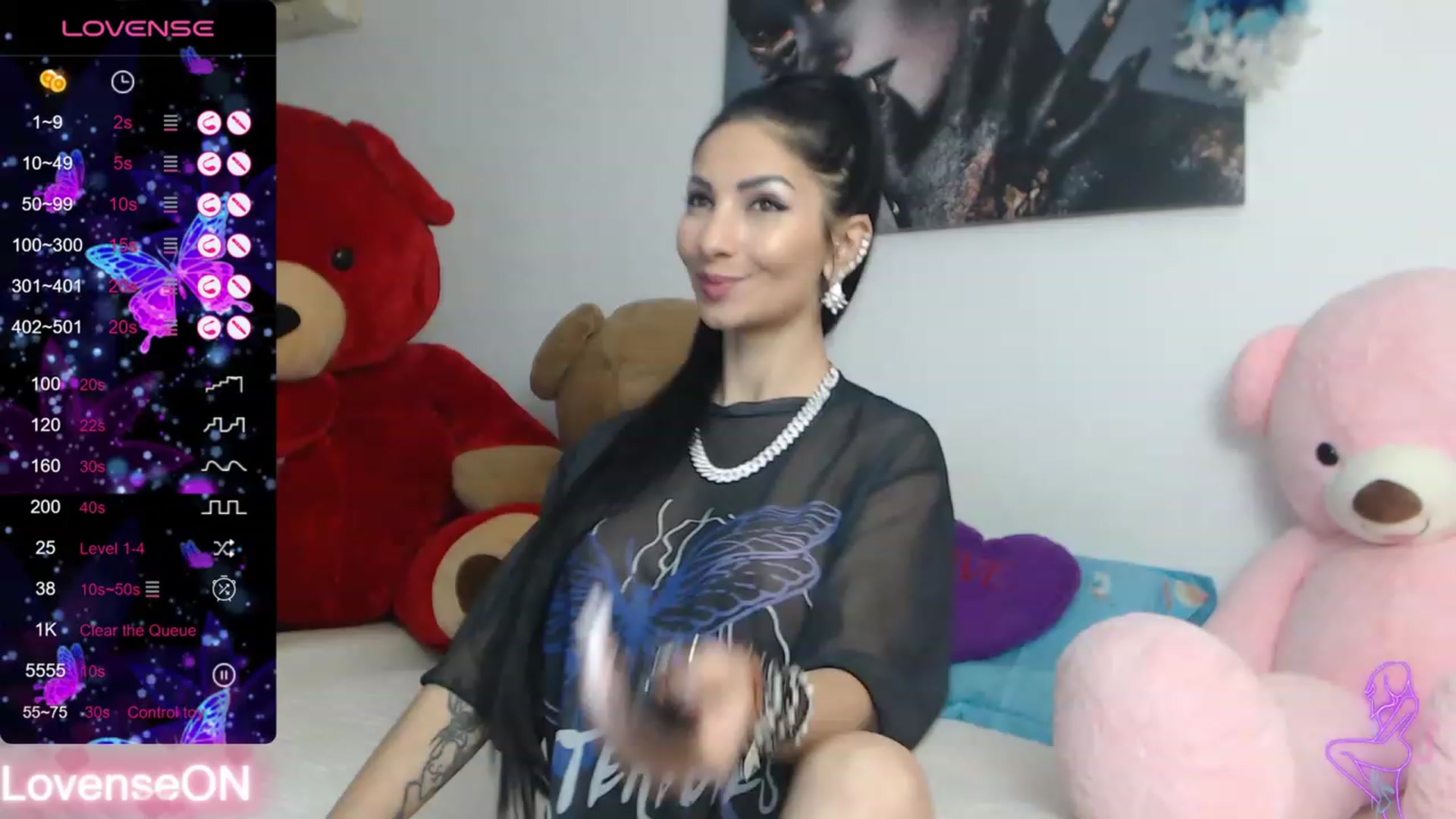 Gallery image thumbnail from EvelynAisha's myfreecams stream on, 12/04/2023, 24:24 image 16 of 20