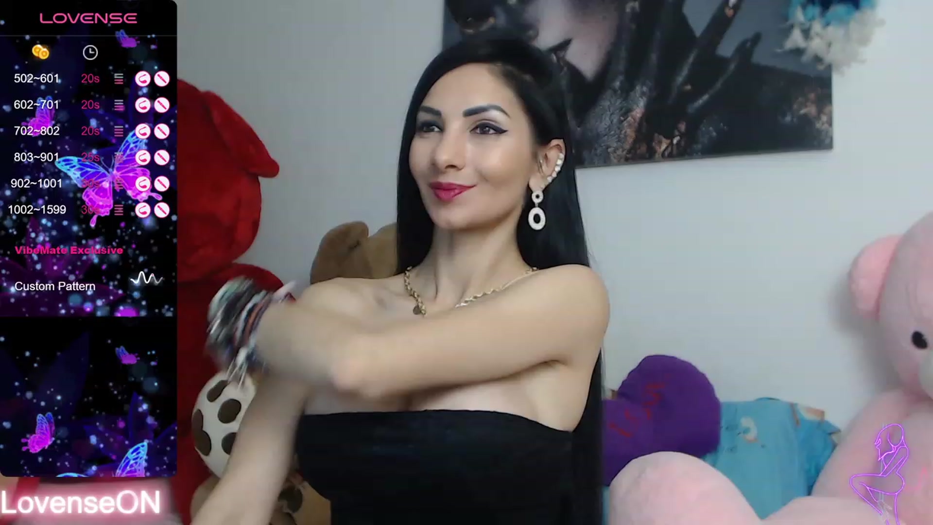 Gallery image thumbnail from EvelynAisha's myfreecams stream on, 12/05/2023, 24:06 image 18 of 20