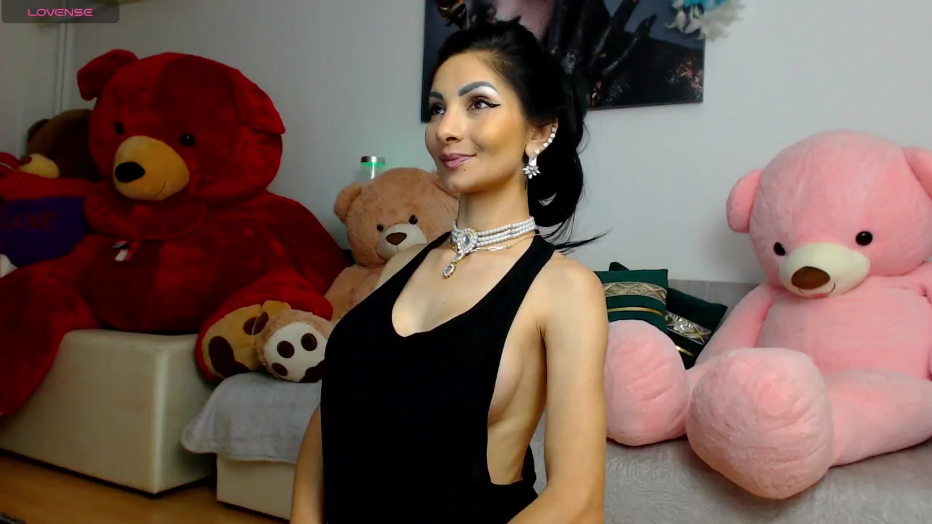 Gallery image thumbnail from EvelynAisha's myfreecams stream on, 10/02/2024, 18:32 image 18 of 20