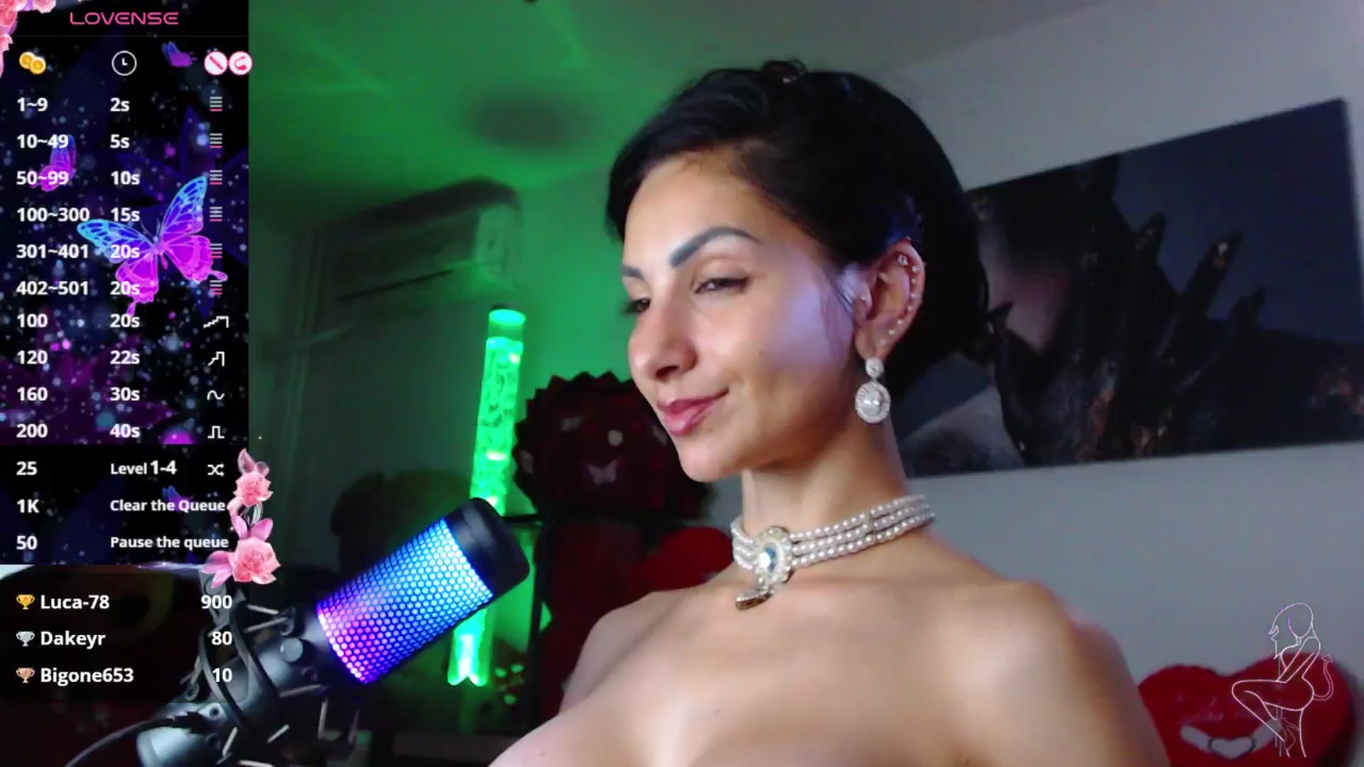 Gallery image thumbnail from EvelynAisha's myfreecams stream on, 08/17/2025, 20:09 image 1 of 20