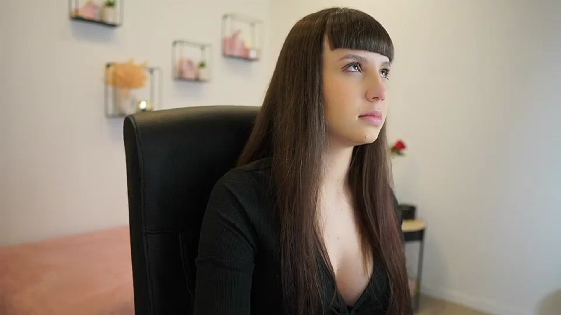 Gallery image thumbnail from EvelynCage_'s myfreecams stream on, 01/13/2024, 20:10 image 2 of 20