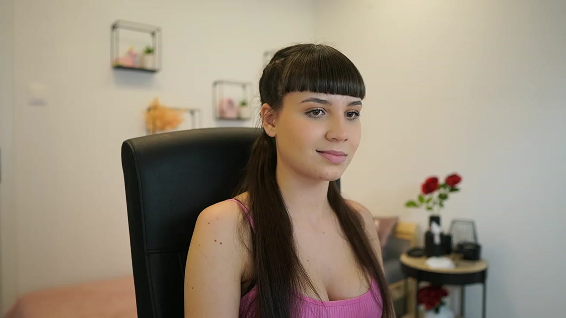 Gallery image thumbnail from EvelynCage_'s myfreecams stream on, 01/28/2024, 23:36 image 3 of 20