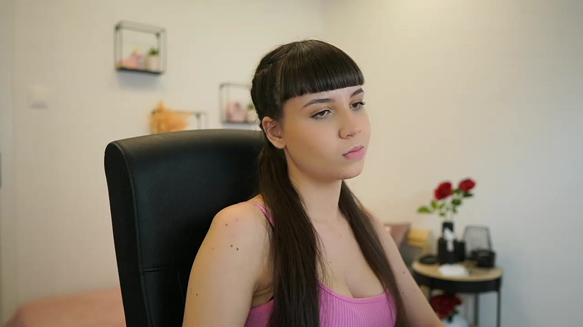 Gallery image thumbnail from EvelynCage_'s myfreecams stream on, 01/28/2024, 23:36 image 5 of 20