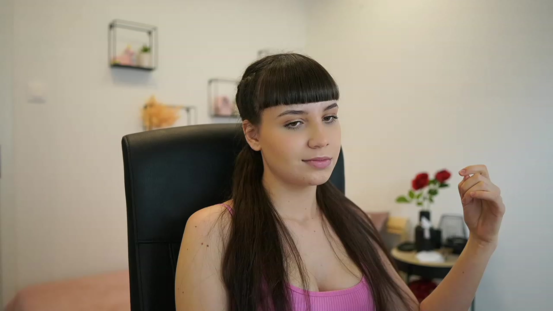Gallery image thumbnail from EvelynCage_'s myfreecams stream on, 01/28/2024, 23:36 image 12 of 20
