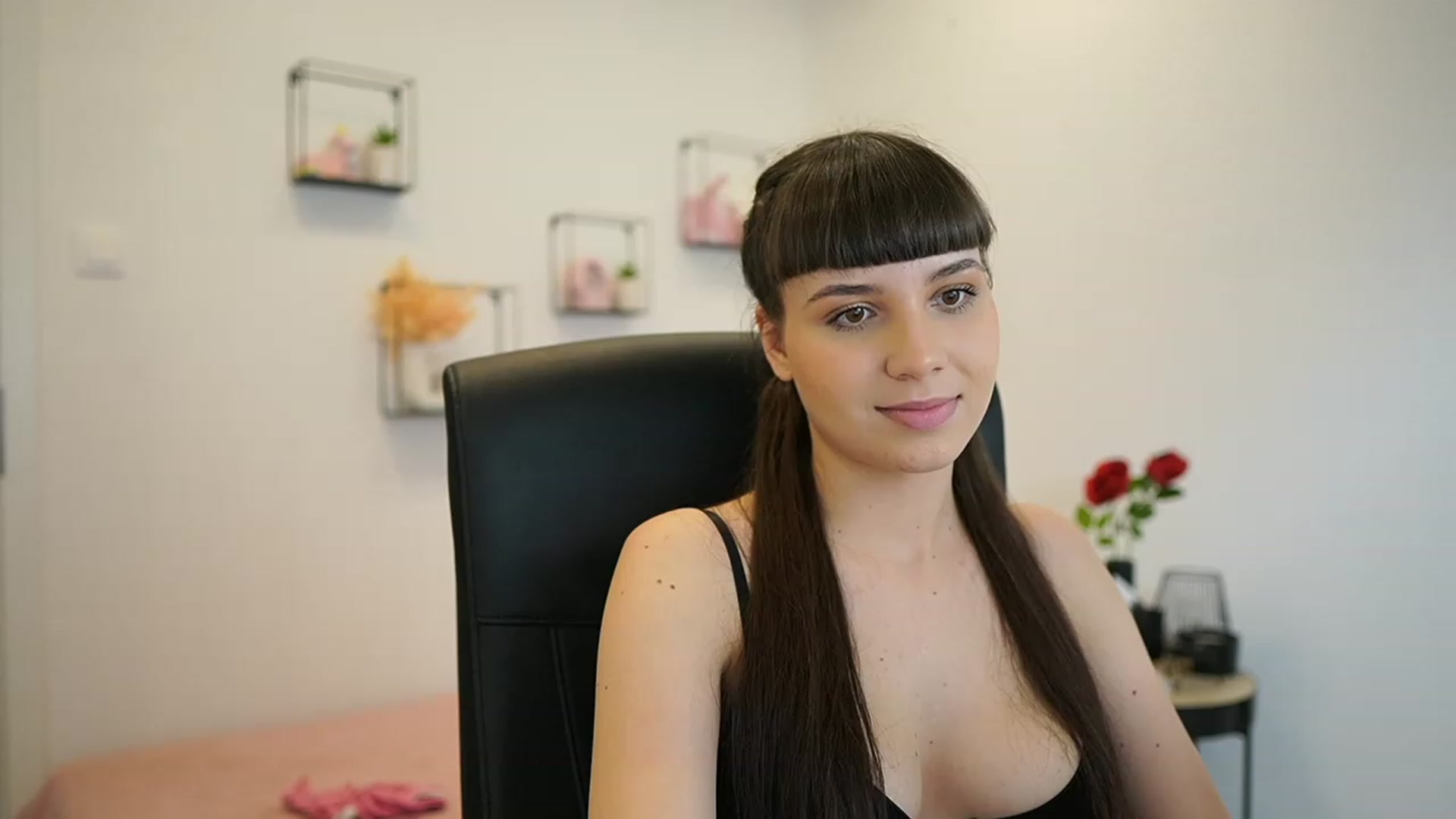 Gallery image thumbnail from EvelynCage_'s myfreecams stream on, 01/28/2024, 23:57 image 12 of 20