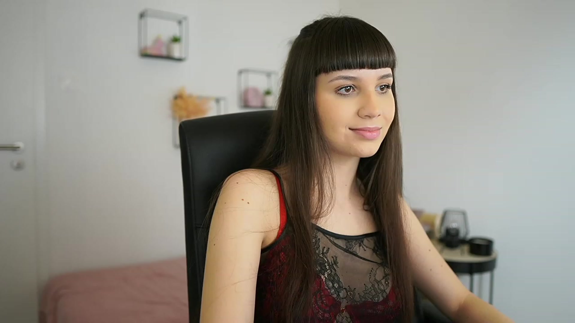 Gallery image thumbnail from EvelynCage_'s myfreecams stream on, 02/10/2024, 20:56 image 6 of 20