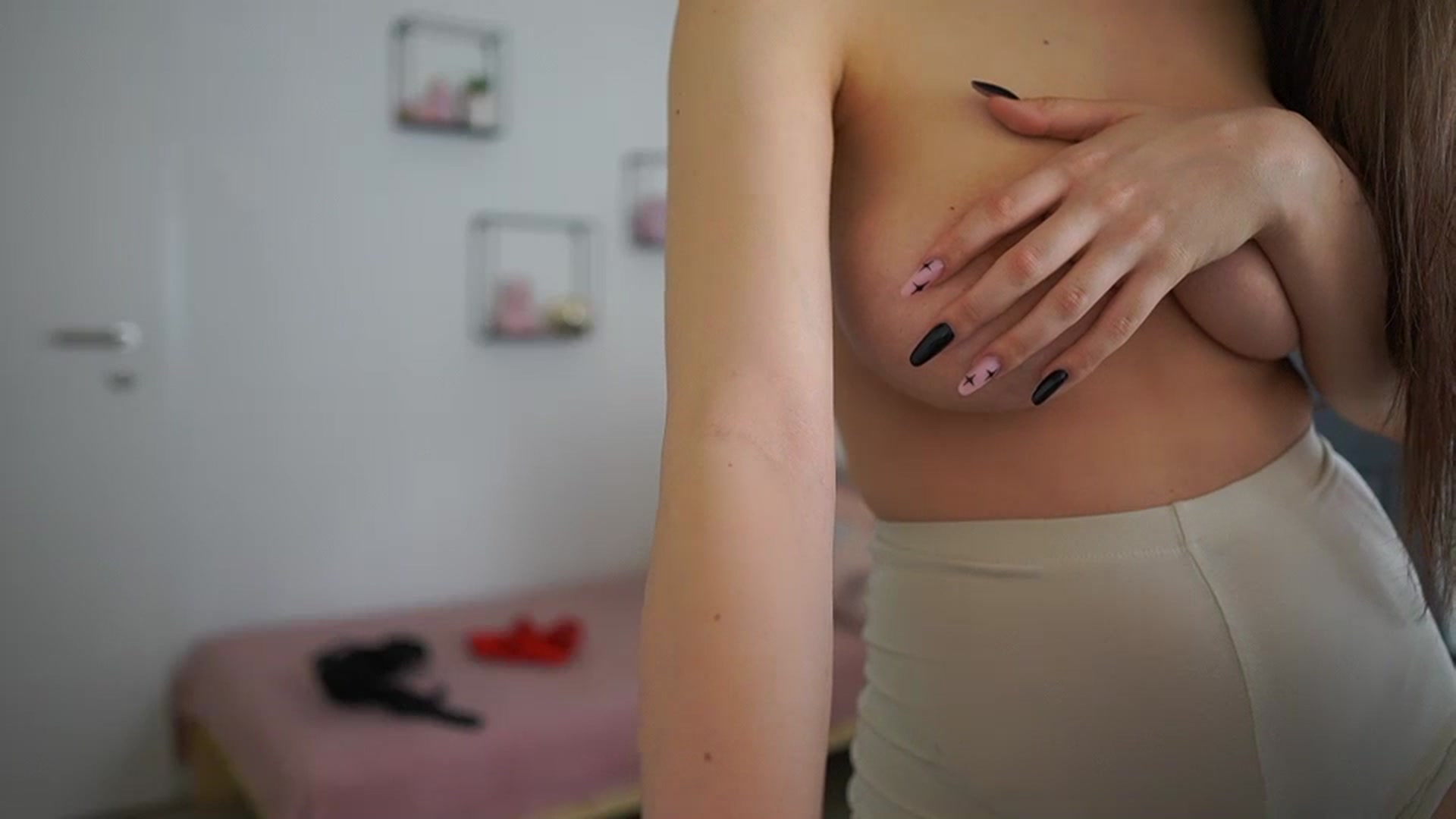 Gallery image thumbnail from EvelynCage_'s myfreecams stream on, 03/30/2024, 20:23 image 11 of 20
