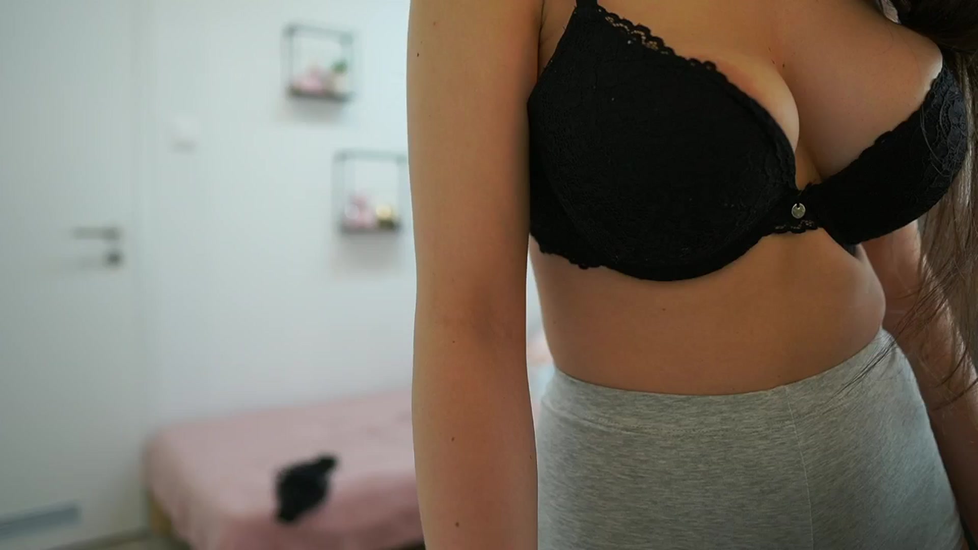 Gallery image thumbnail from EvelynCage_'s myfreecams stream on, 05/17/2024, 21:30 image 17 of 20