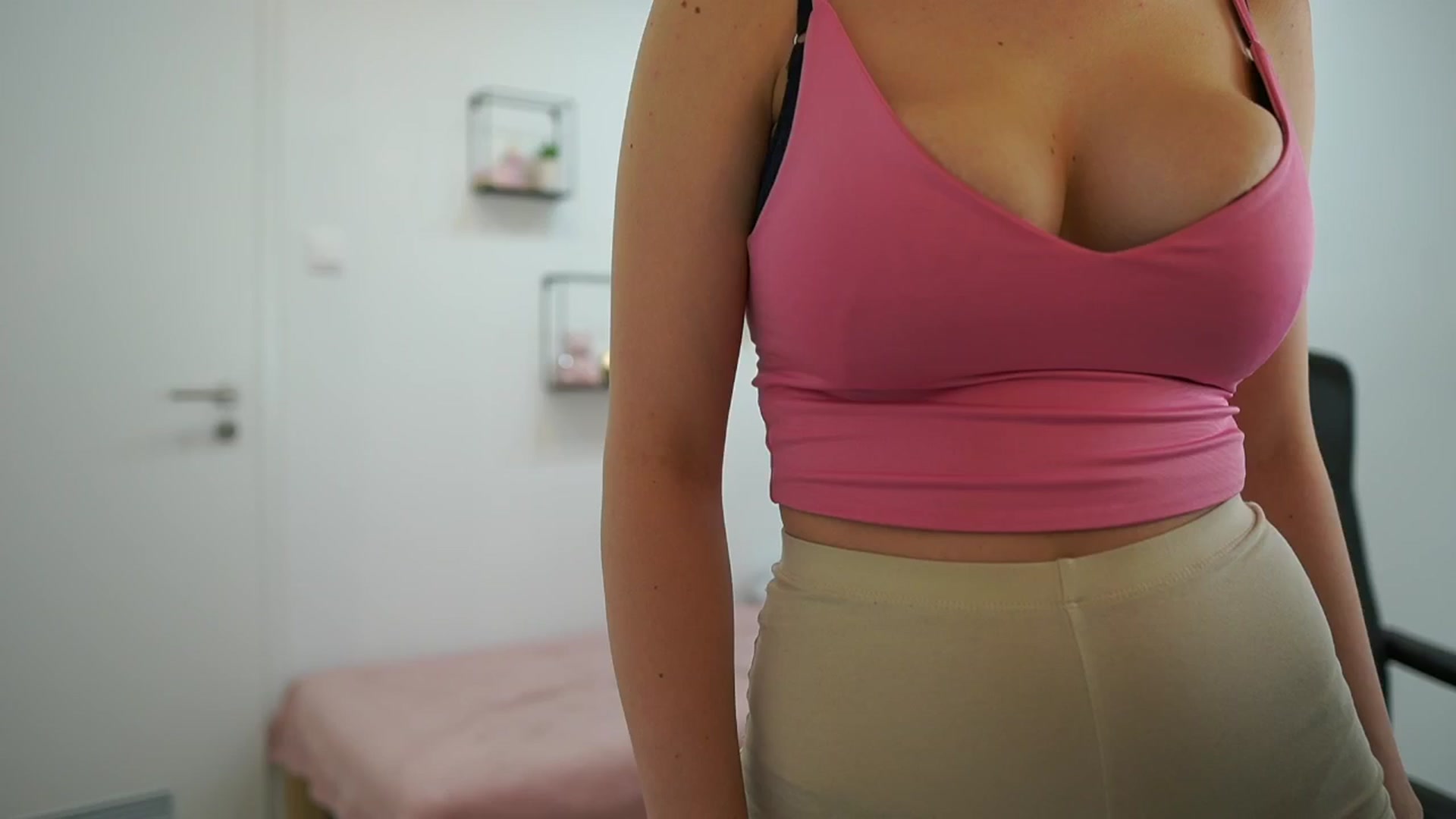Gallery image thumbnail from EvelynCage_'s myfreecams stream on, 05/19/2024, 22:34 image 12 of 20