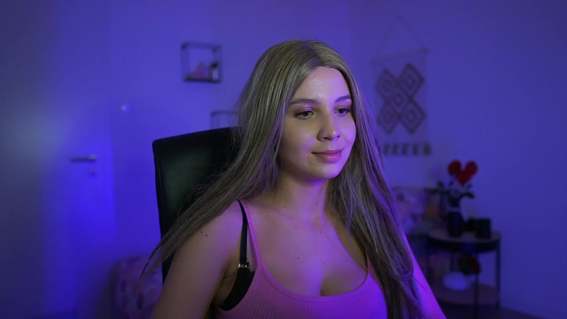 Gallery image thumbnail from EvelynCage_'s myfreecams stream on, 08/25/2024, 23:04 image 18 of 20