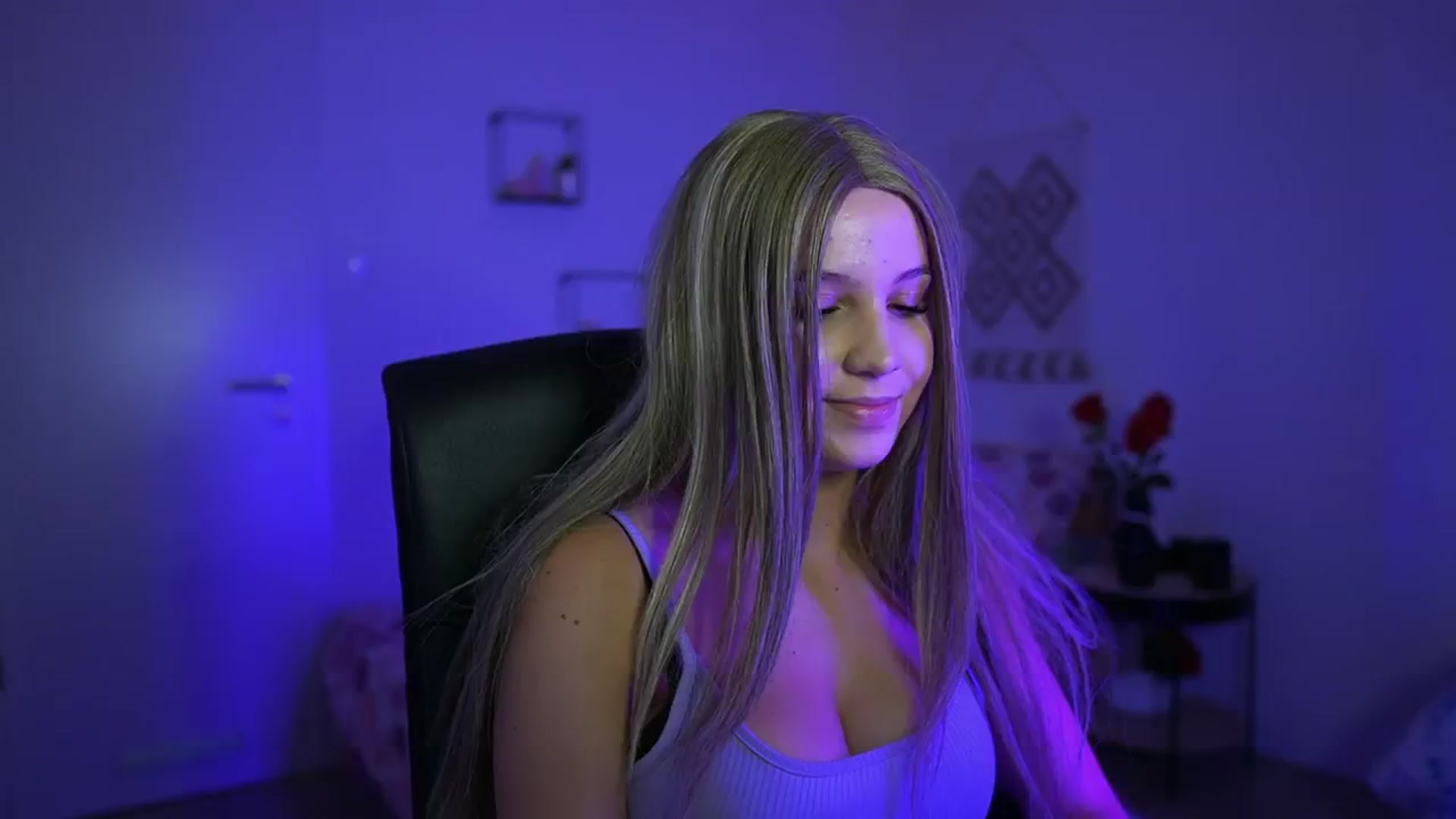 Gallery image thumbnail from EvelynCage_'s myfreecams stream on, 08/30/2024, 22:21 image 17 of 20