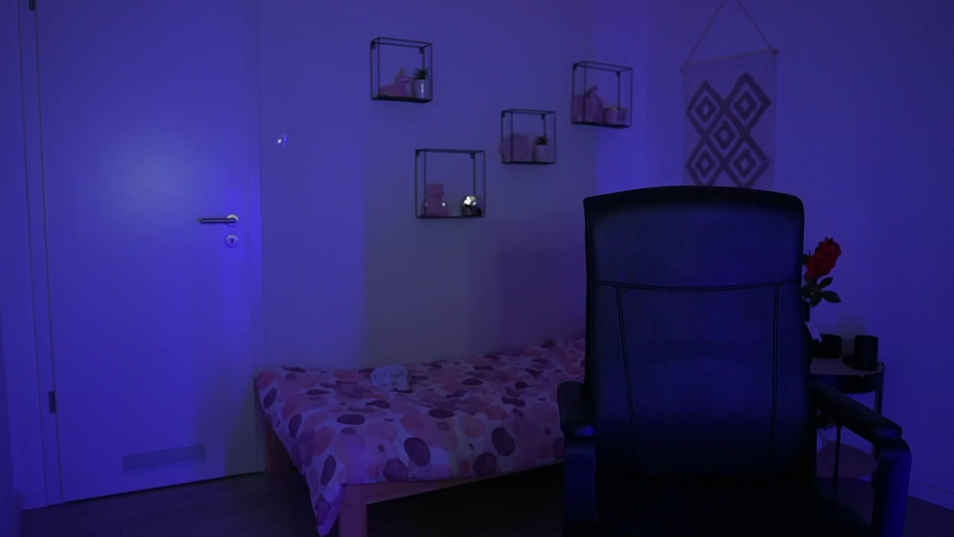 Gallery image thumbnail from EvelynCage_'s myfreecams stream on, 09/04/2024, 20:46 image 18 of 20