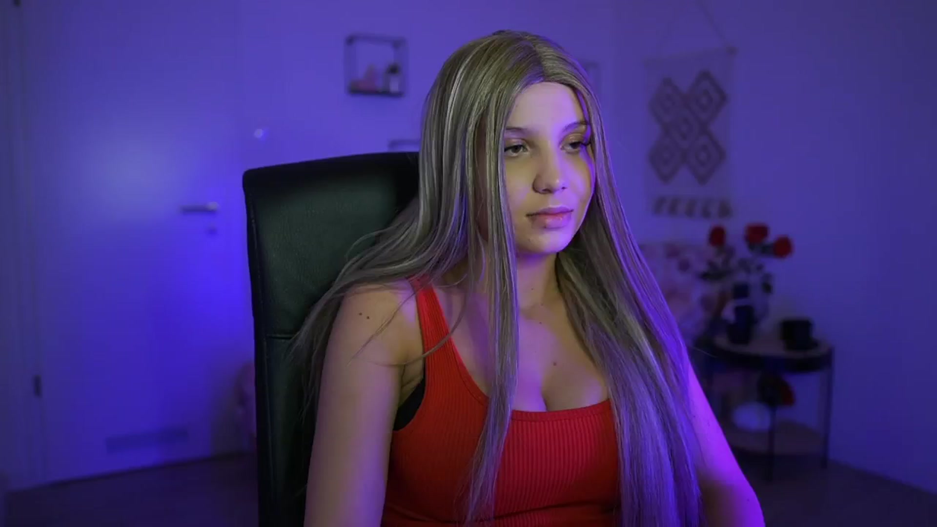 Gallery image thumbnail from EvelynCage_'s myfreecams stream on, 09/22/2024, 18:49 image 8 of 20