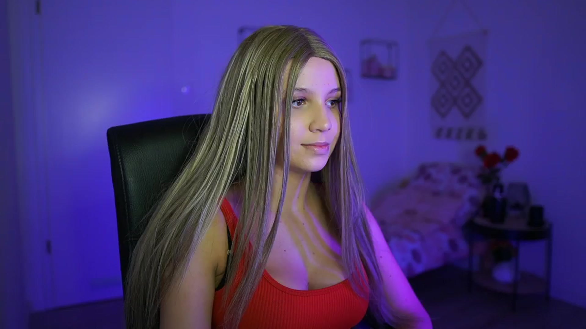 Gallery image thumbnail from EvelynCage_'s myfreecams stream on, 09/30/2024, 18:24 image 14 of 20