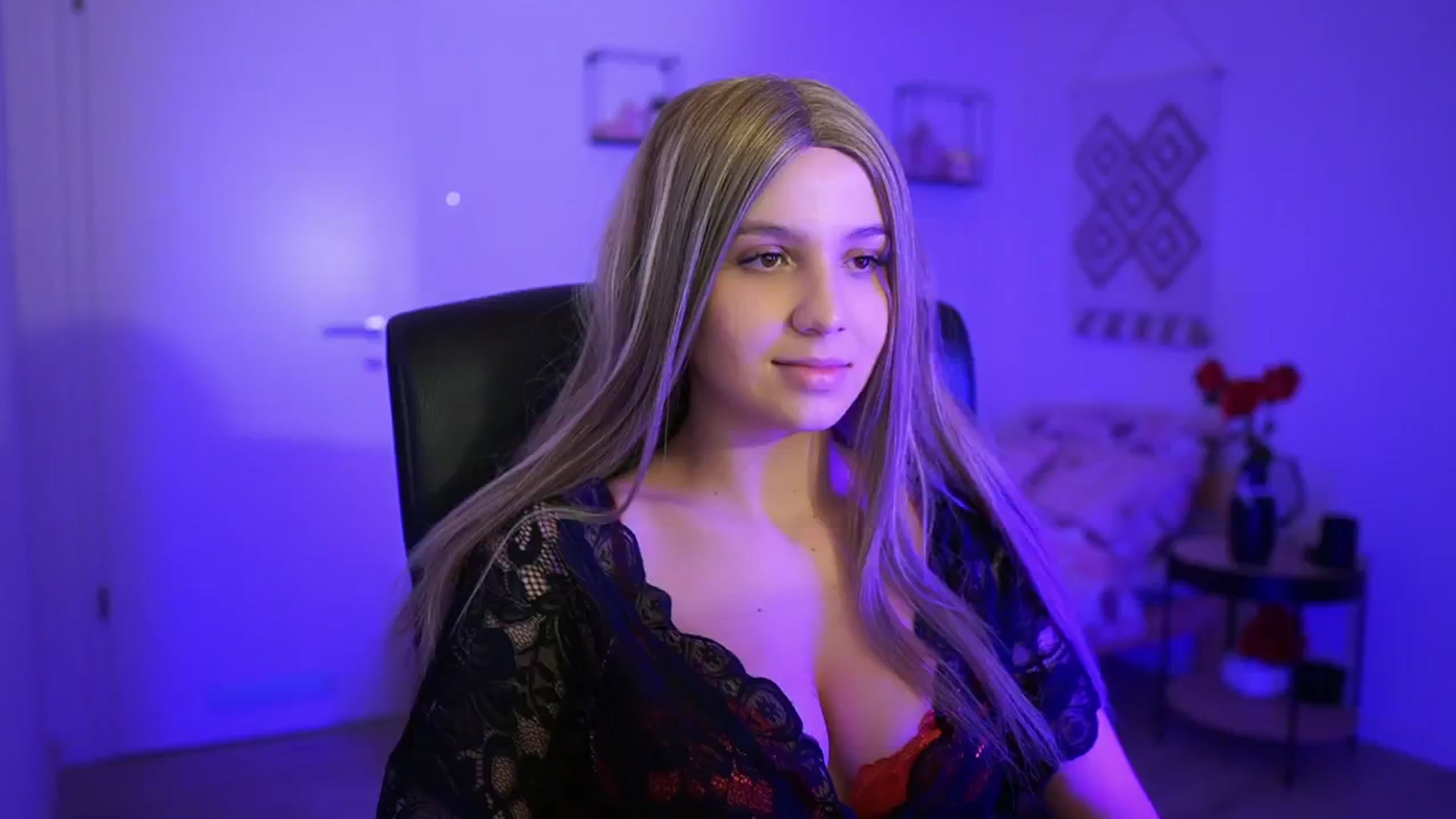 Gallery image thumbnail from EvelynCage_'s myfreecams stream on, 01/07/2025, 20:32 image 4 of 20