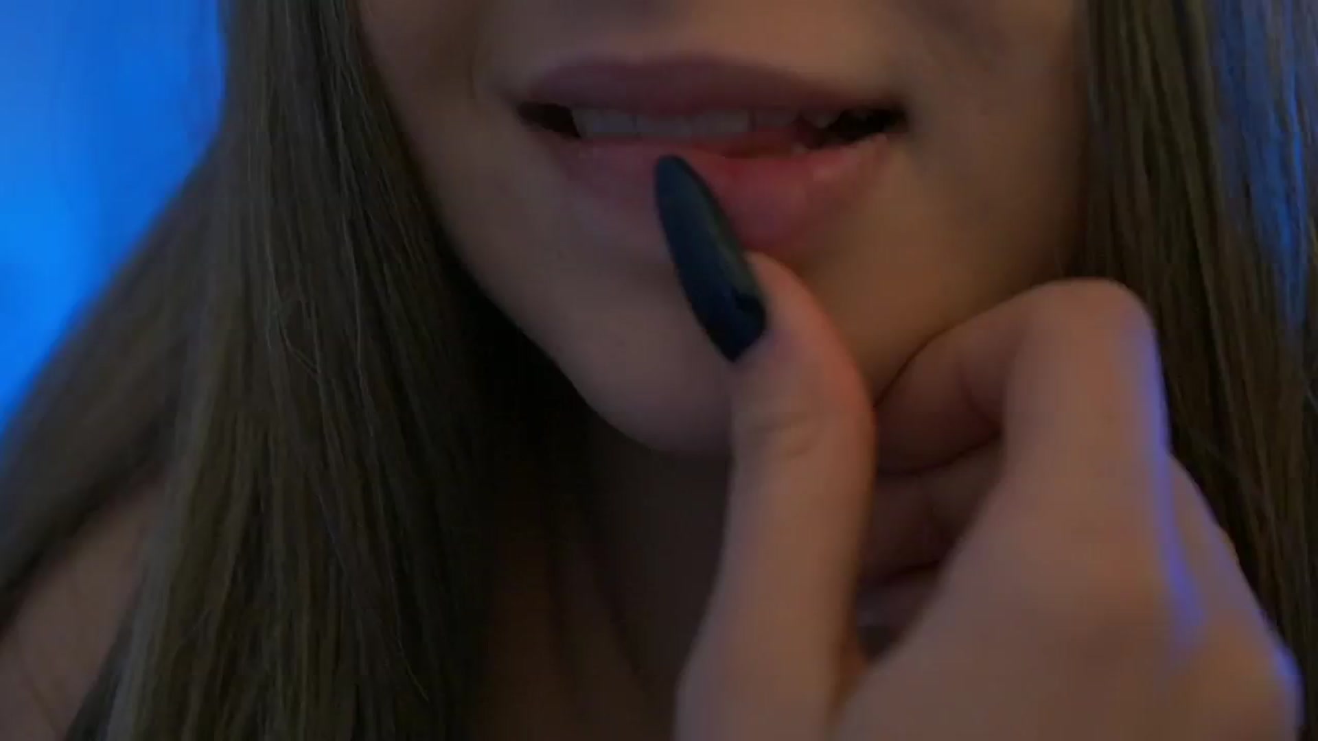 Gallery image thumbnail from EvelynCage_'s myfreecams stream on, 02/03/2025, 20:24 image 12 of 20