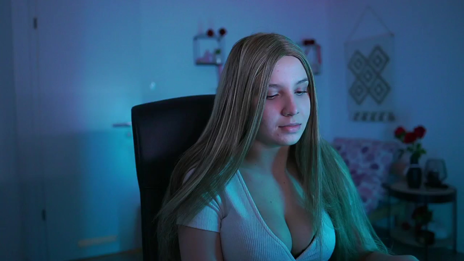 Gallery image thumbnail from EvelynCage_'s myfreecams stream on, 04/24/2025, 18:52 image 3 of 20