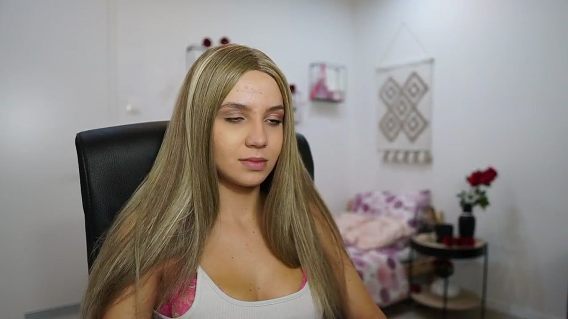 Gallery image thumbnail from EvelynCage_'s myfreecams stream on, 09/29/2025, 18:35 image 2 of 20