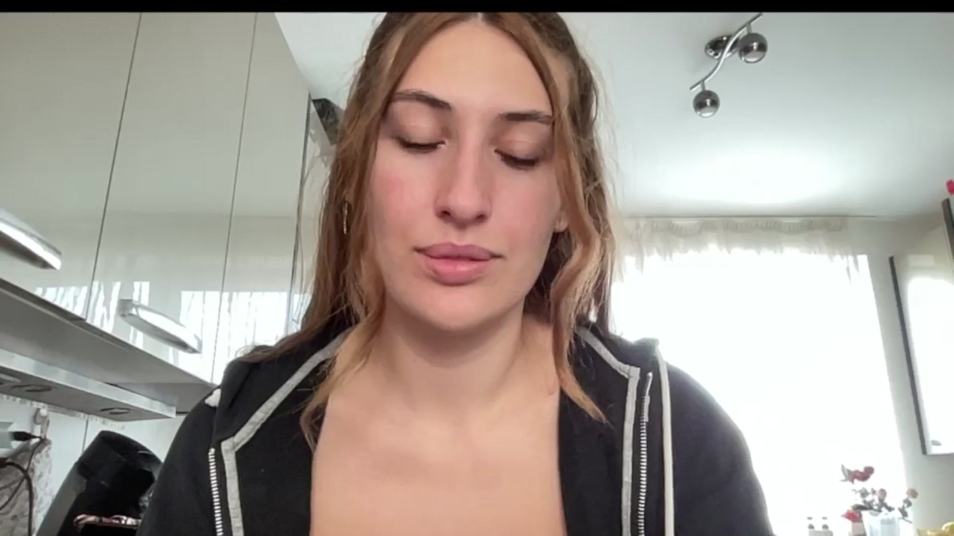 Gallery image thumbnail from EvelynHunt's myfreecams stream on, 11/09/2024, 09:03 image 13 of 20