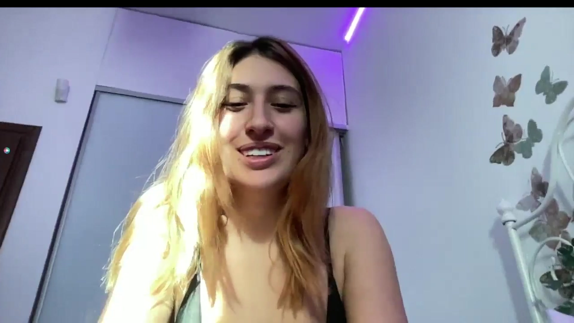 Gallery image thumbnail from EvelynHunt's myfreecams stream on, 01/14/2025, 09:11 image 5 of 20