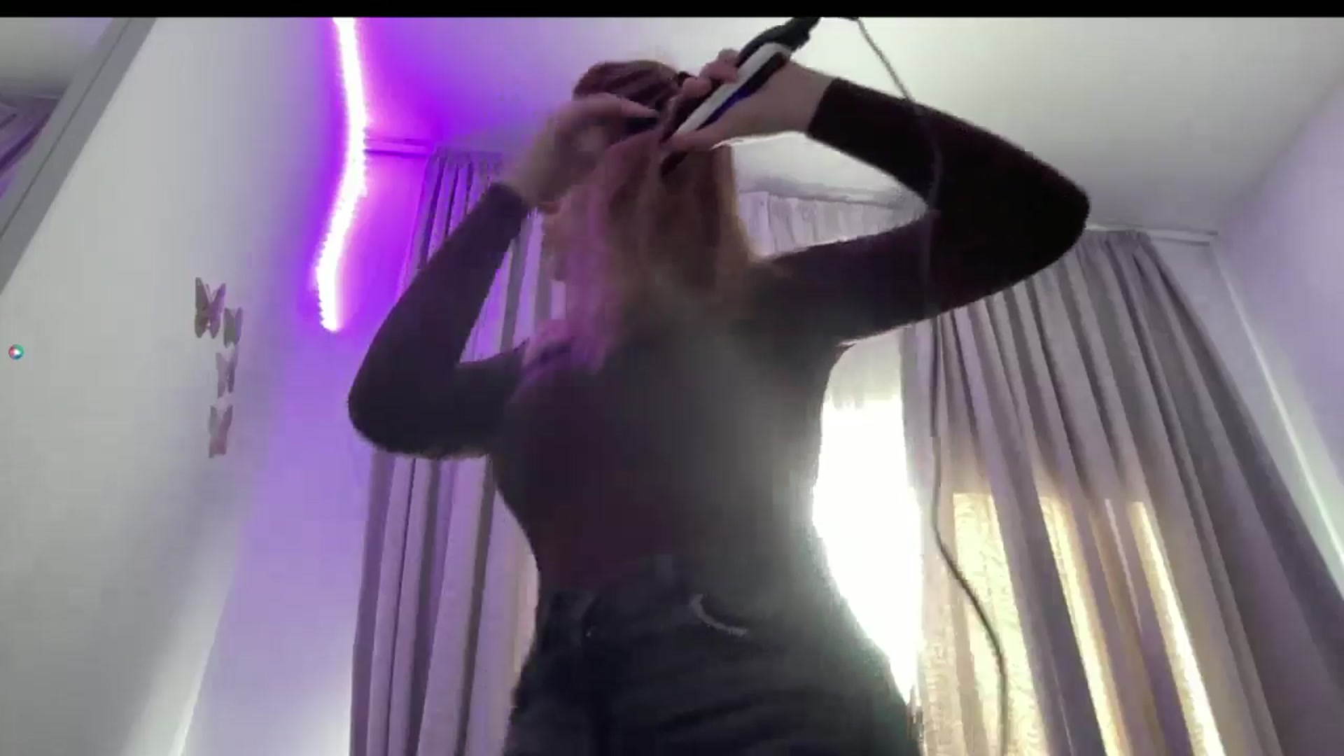 Gallery image thumbnail from EvelynHunt's myfreecams stream on, 01/14/2025, 09:11 image 19 of 20