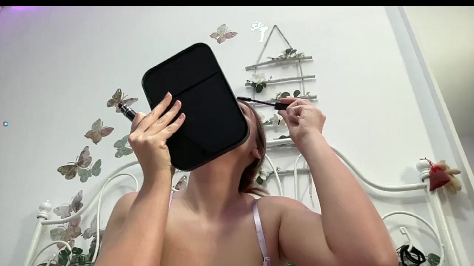 Gallery image thumbnail from EvelynHunt's myfreecams stream on, 01/15/2025, 08:17 image 4 of 20