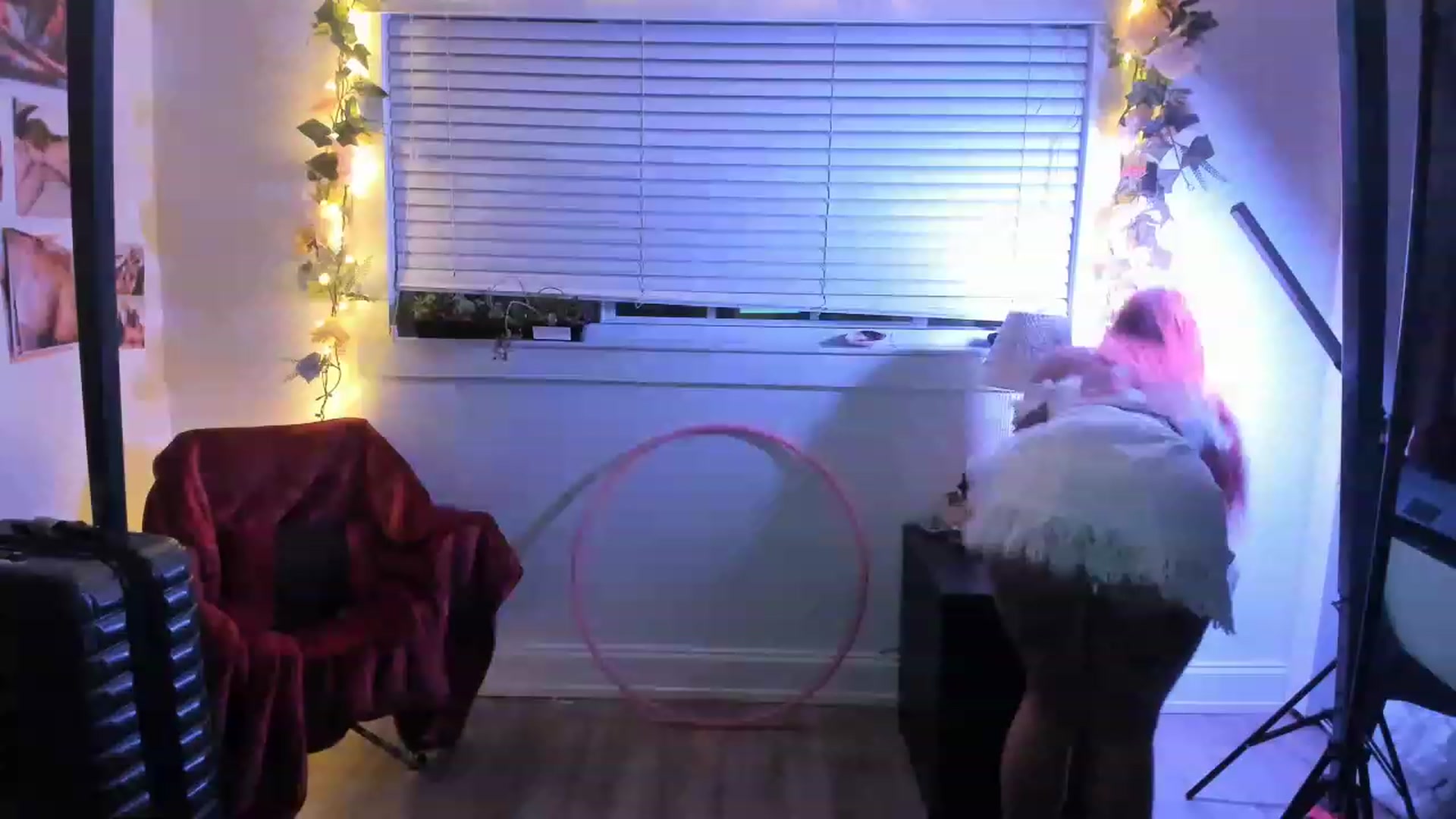 Gallery image thumbnail from EvelynSerra's myfreecams stream on, 03/23/2023, 03:52 image 2 of 20