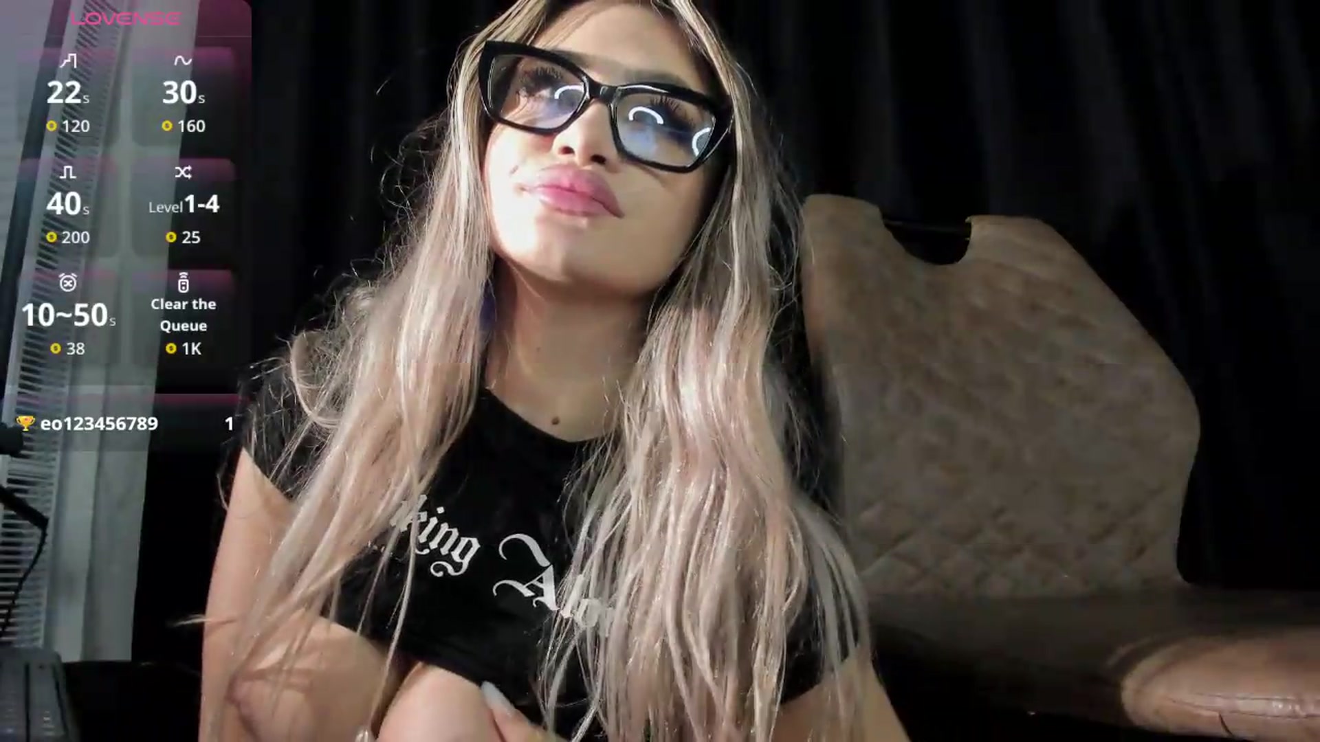 Gallery image thumbnail from EvelynTaisia's myfreecams stream on, 07/29/2026, 02:54 image 19 of 20